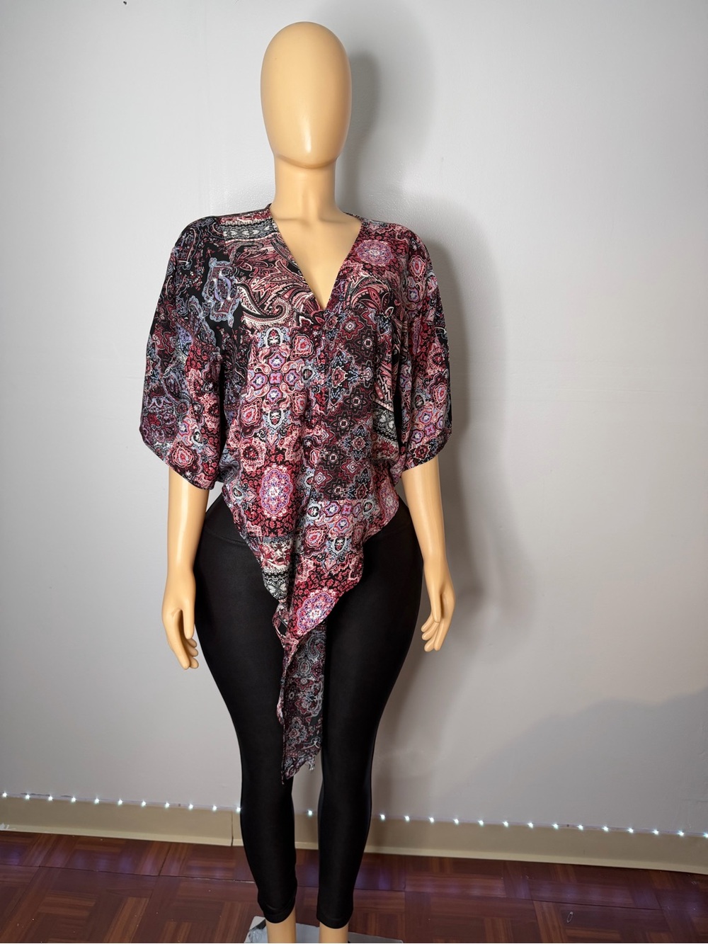 Women's Pink Paisley V-Neck Asymmetric Blouse